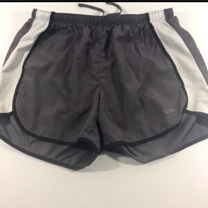 🌻 Champion shorts with liner grey w black in size:M | EUC|no snags or pulls